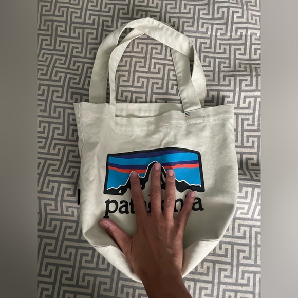 Patagonia tote - Picture 3 of 3